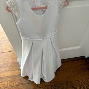 Petite Adele size 5/6 Pearl-Shoulder White Girls' Pleated Occasion Dress